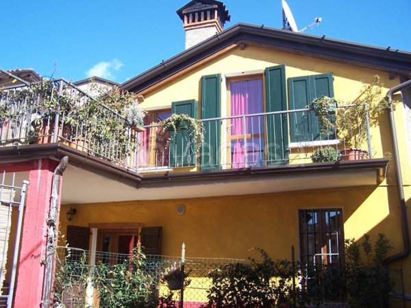 casa indipendente in vendita a Serle