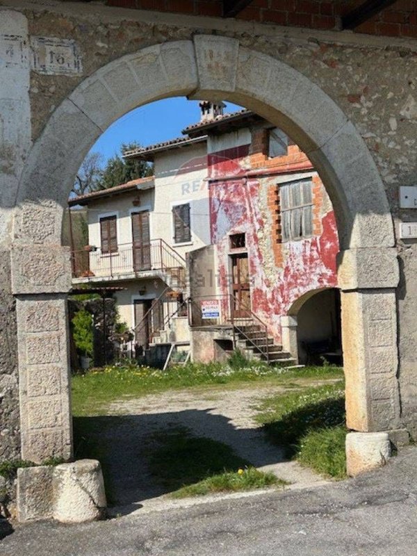 casa indipendente in vendita a Serle