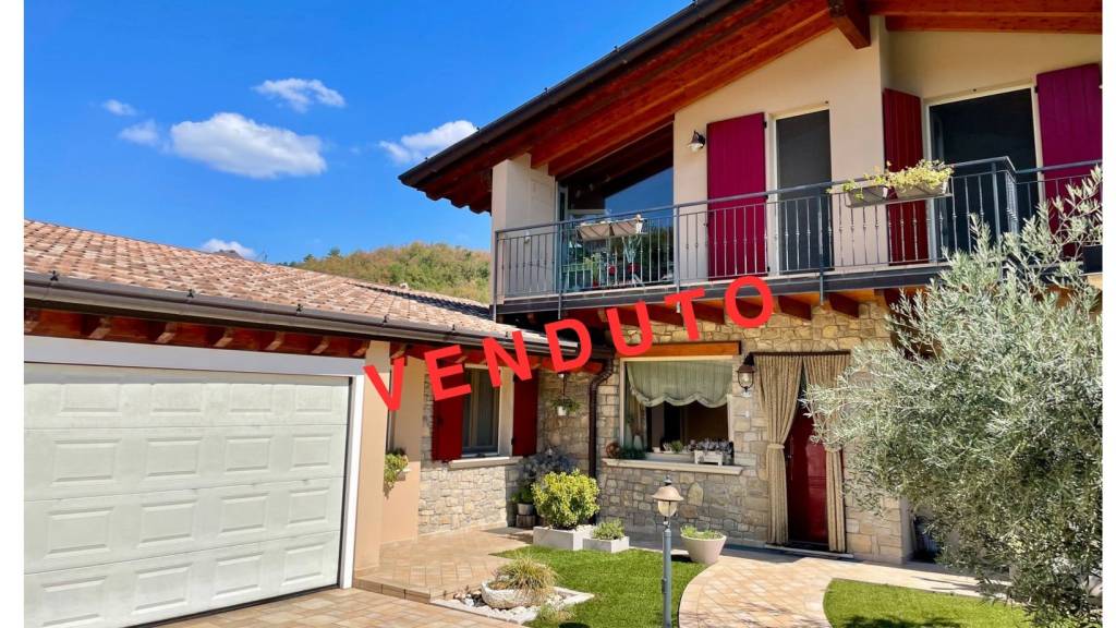 casa indipendente in vendita a Serle
