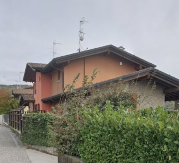 casa indipendente in vendita a Serle