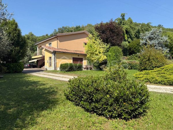 casa indipendente in vendita a Serle
