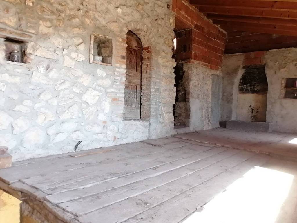 casa indipendente in vendita a Serle