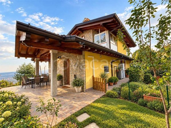 casa indipendente in vendita a Serle