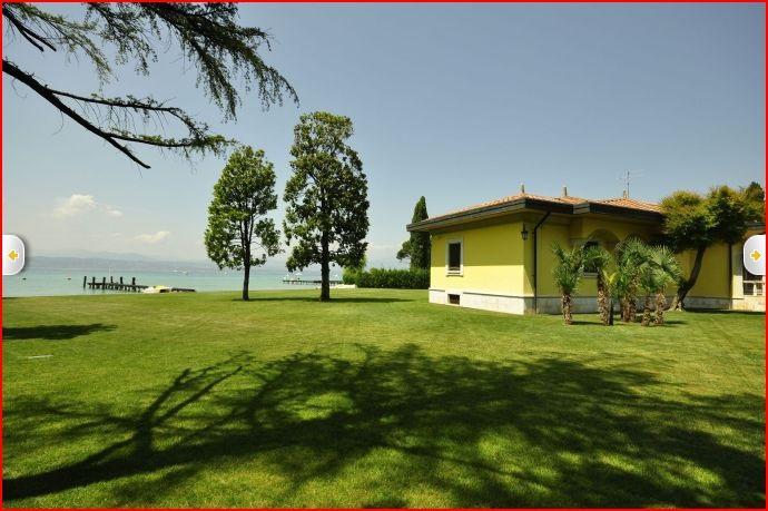 casa indipendente in vendita a Sirmione in zona Colombare