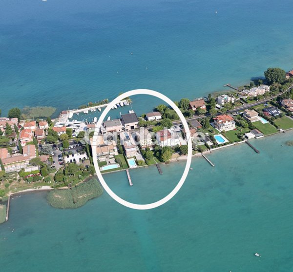 appartamento in vendita a Sirmione