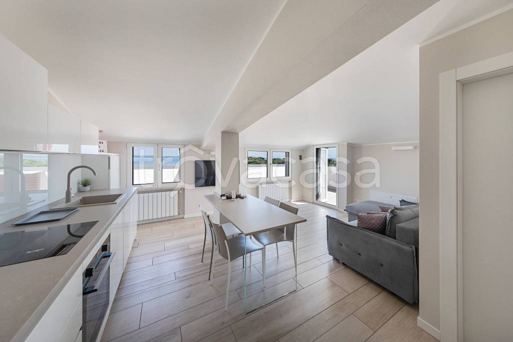 appartamento in vendita a Sirmione