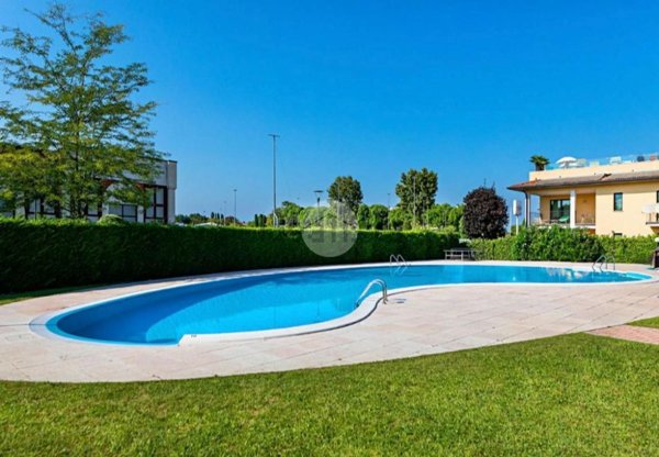 appartamento in vendita a Sirmione
