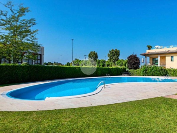 appartamento in vendita a Sirmione