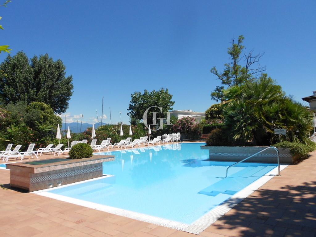 appartamento in vendita a Sirmione