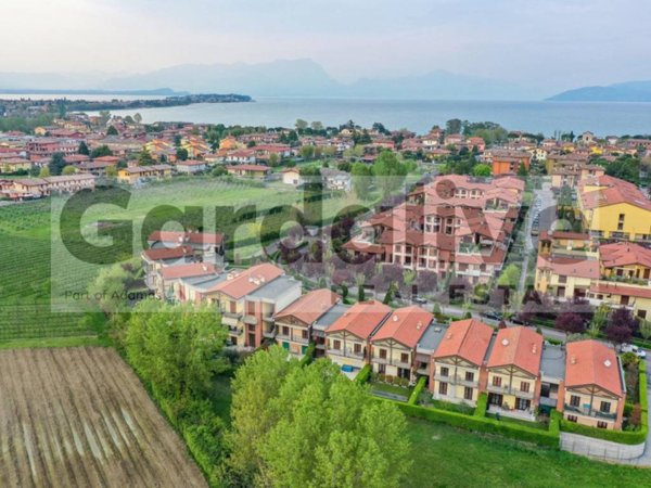 appartamento in vendita a Sirmione