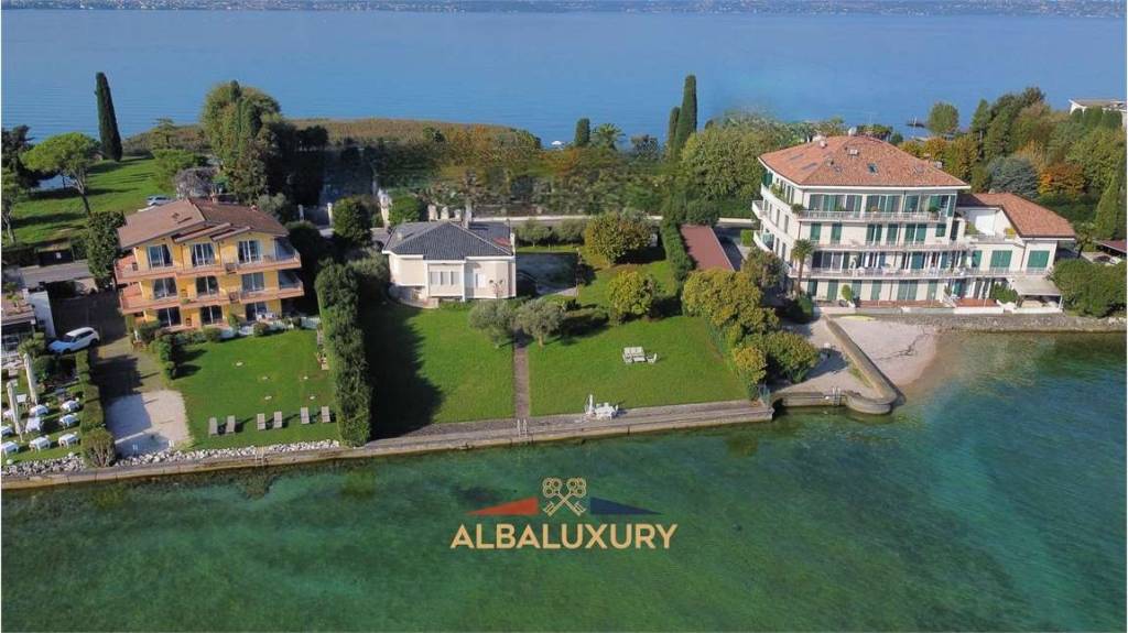 casa indipendente in vendita a Sirmione