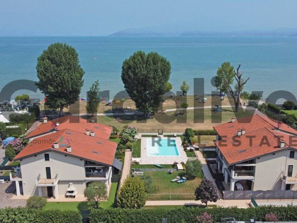 appartamento in vendita a Sirmione in zona Lugana