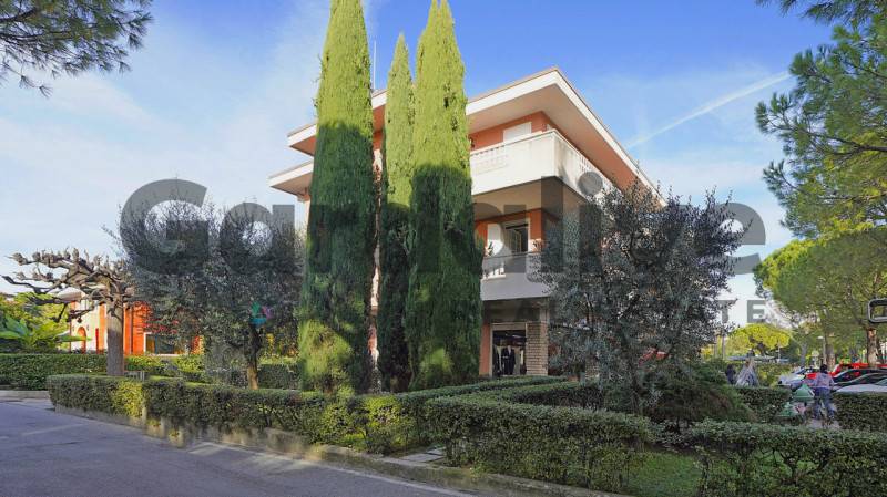 appartamento in vendita a Sirmione in zona Colombare