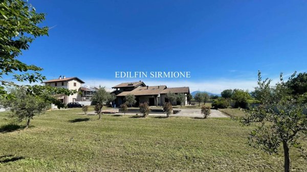 casa indipendente in vendita a Sirmione