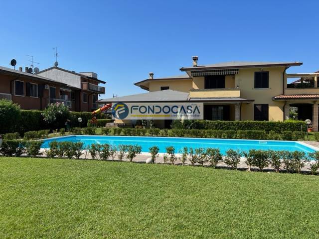 appartamento in vendita a Sirmione in zona Lugana