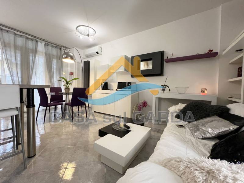 appartamento in vendita a Sirmione in zona Lugana