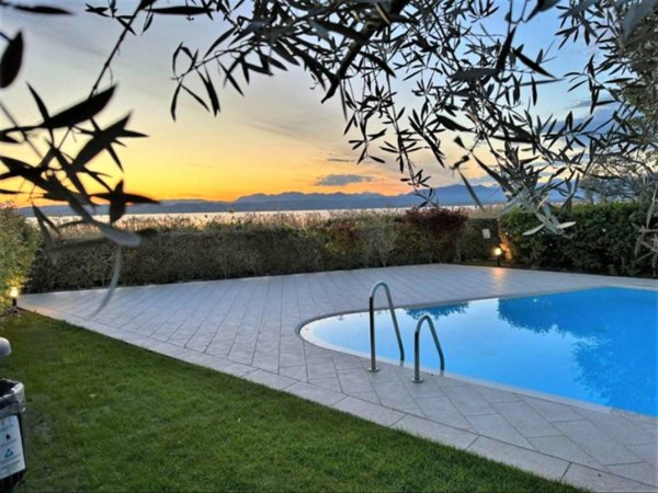 appartamento in vendita a Sirmione