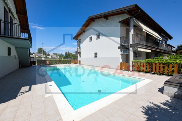 appartamento in vendita a Sirmione in zona Lugana
