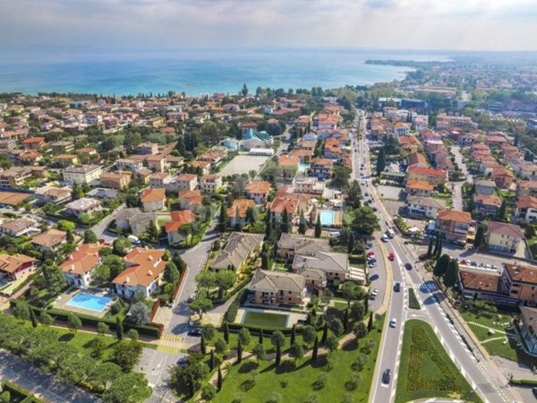 appartamento in vendita a Sirmione