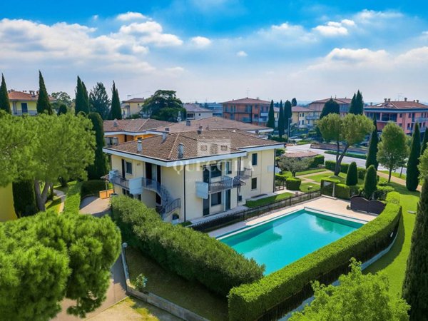 appartamento in vendita a Sirmione
