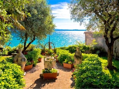 casa indipendente in vendita a Sirmione