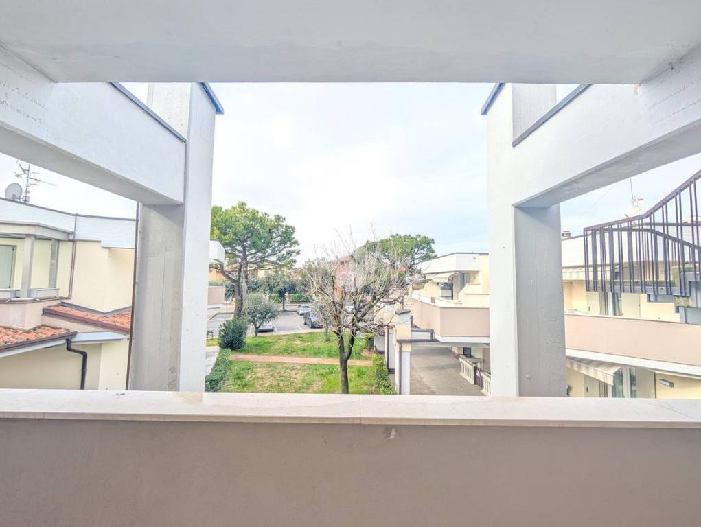 appartamento in vendita a Sirmione in zona Colombare