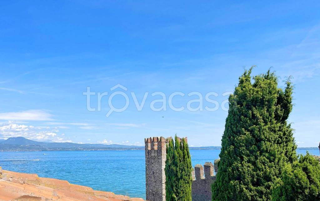 appartamento in vendita a Sirmione