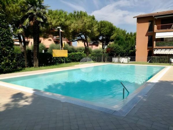 appartamento in vendita a Sirmione in zona Colombare