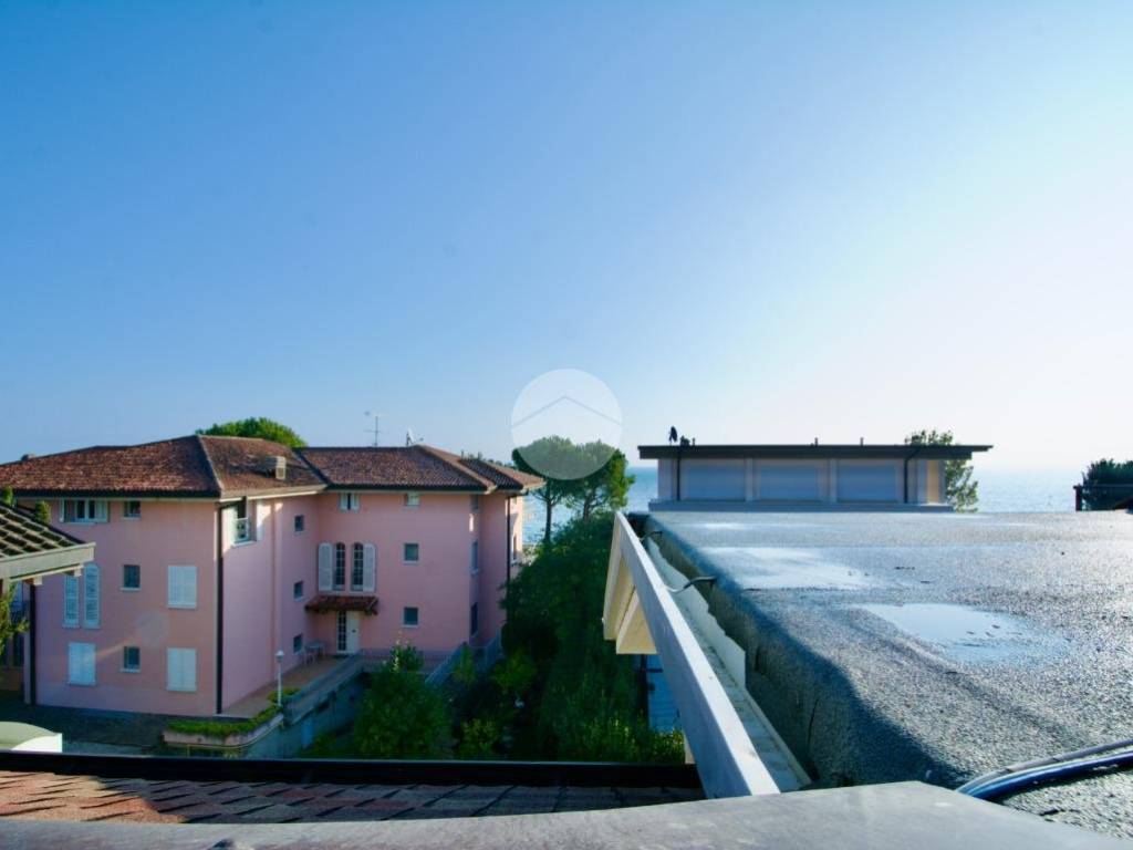 appartamento in vendita a Sirmione