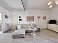 appartamento in vendita a Sirmione in zona Colombare