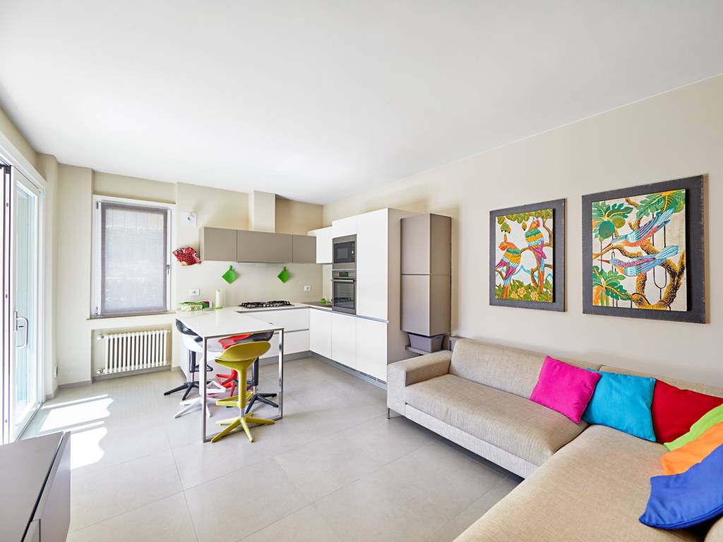 appartamento in vendita a Sirmione in zona Lugana