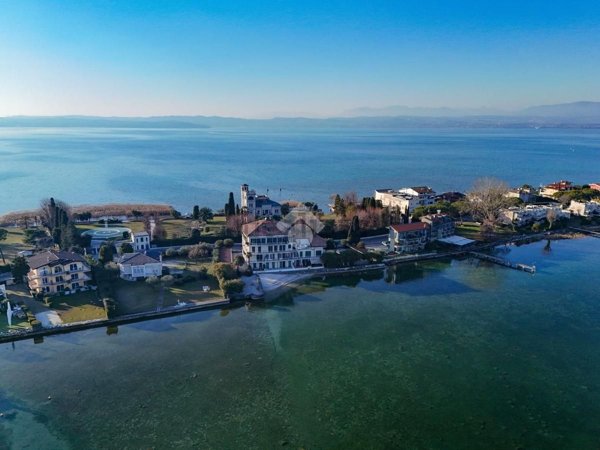 appartamento in vendita a Sirmione