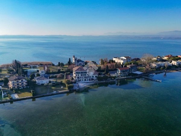 appartamento in vendita a Sirmione