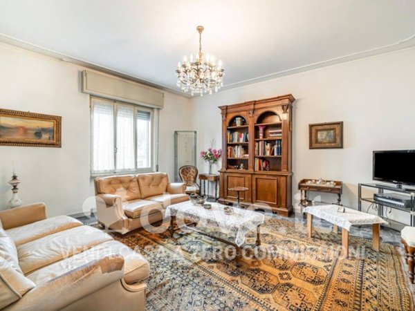 appartamento in vendita a Sirmione in zona Rovizza