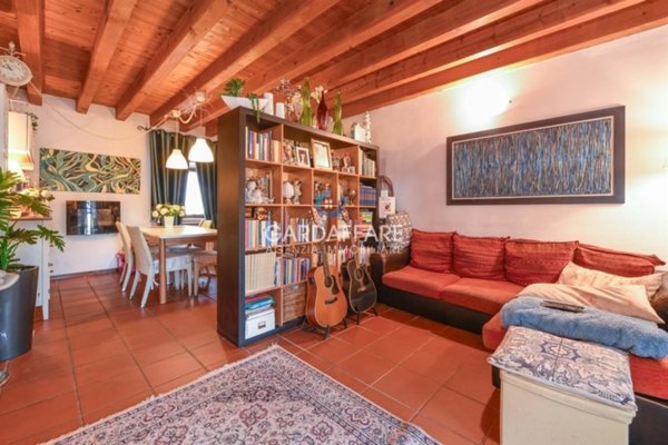 appartamento in vendita a Sirmione in zona Colombare