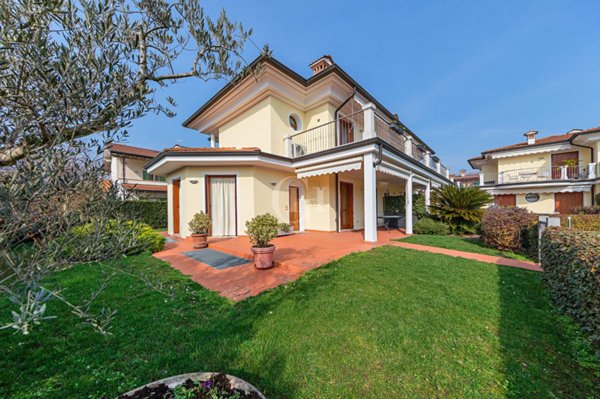 appartamento in vendita a Sirmione