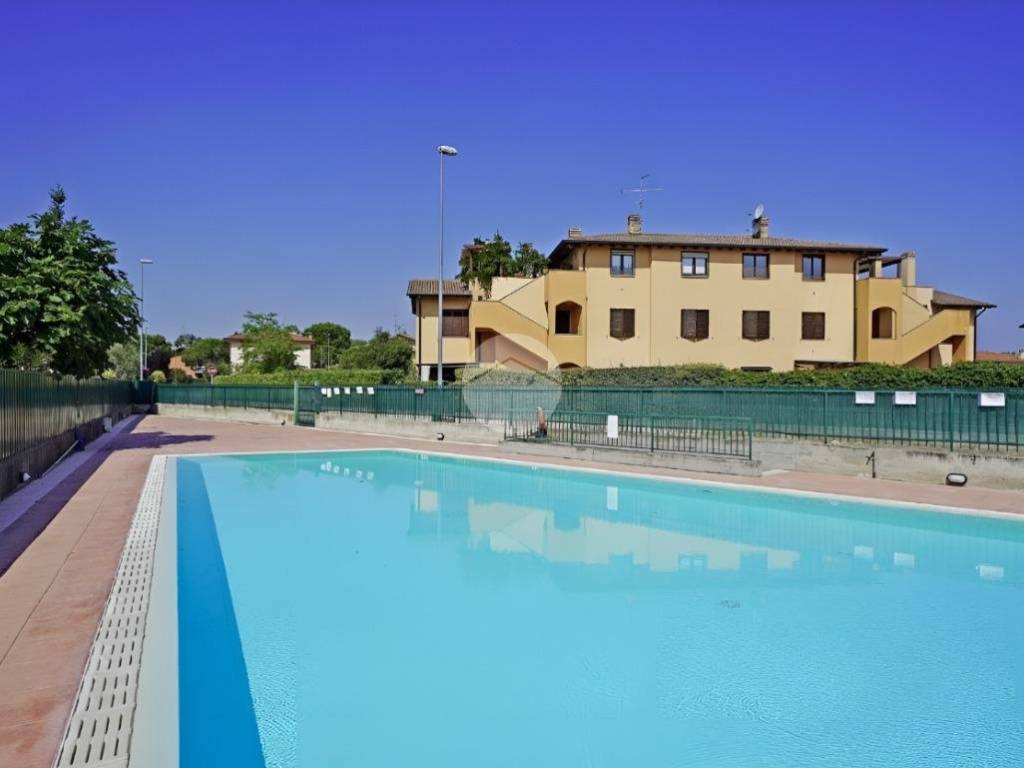 appartamento in vendita a Sirmione in zona Lugana