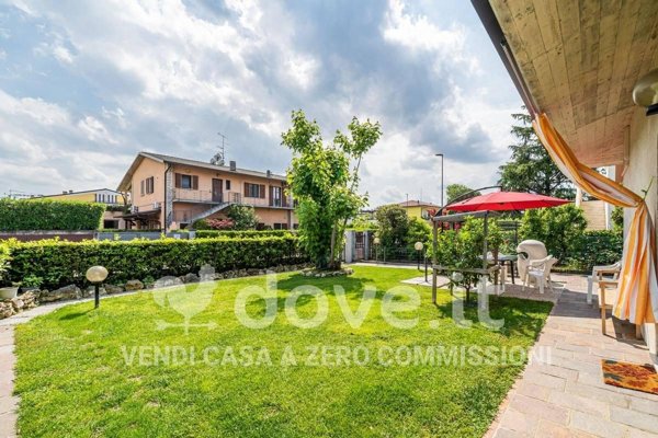 casa indipendente in vendita a Sirmione