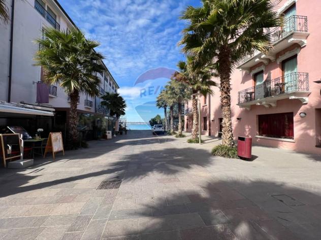 appartamento in vendita a Sirmione
