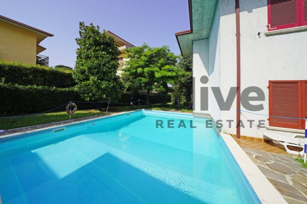 appartamento in vendita a Sirmione in zona Colombare