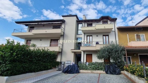 appartamento in vendita a Sirmione in zona Colombare