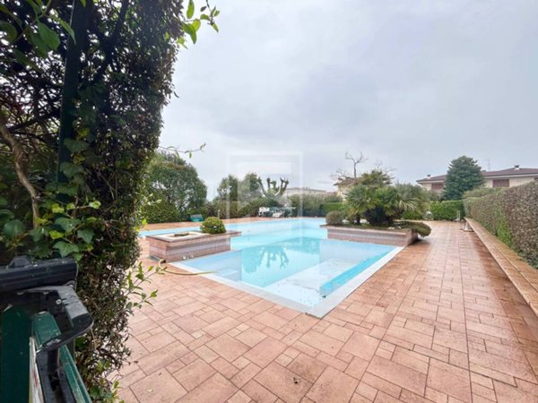 appartamento in vendita a Sirmione