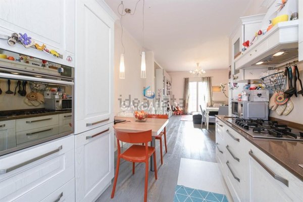appartamento in vendita a Sirmione in zona Colombare