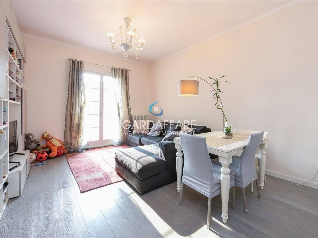 appartamento in vendita a Sirmione in zona Colombare