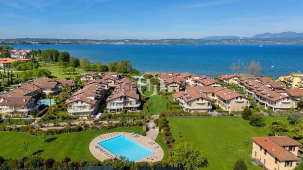 appartamento in vendita a Sirmione