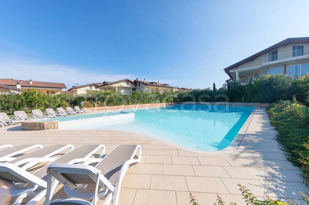 appartamento in vendita a Sirmione
