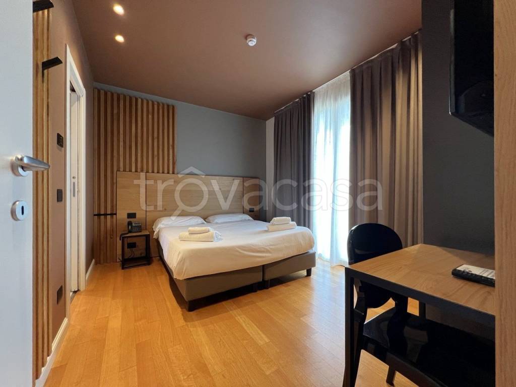 attico in vendita a Sirmione in zona Colombare