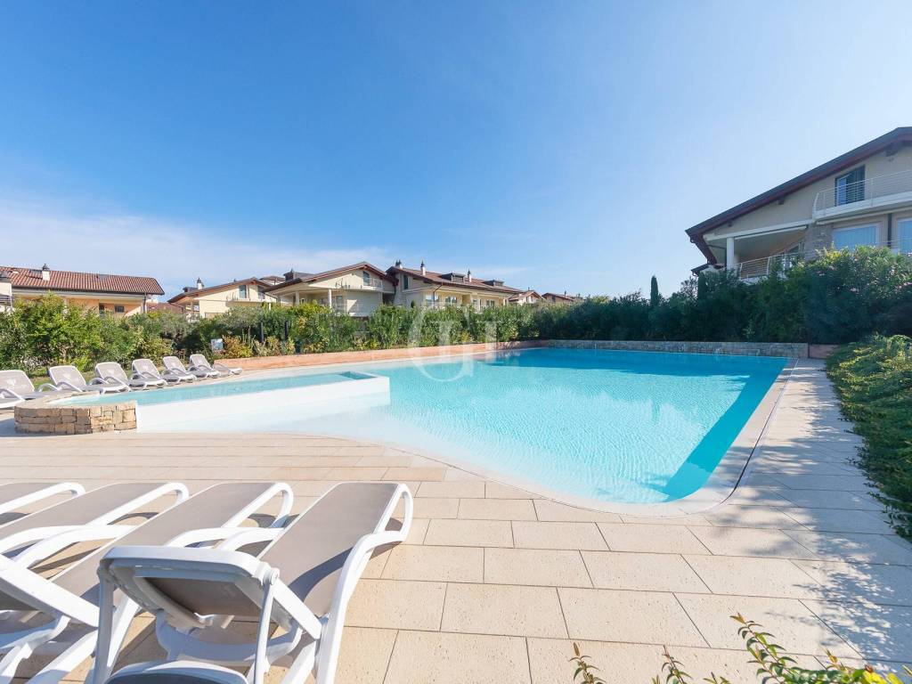 appartamento in vendita a Sirmione