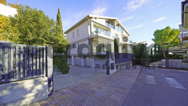 appartamento in vendita a Sirmione in zona Colombare