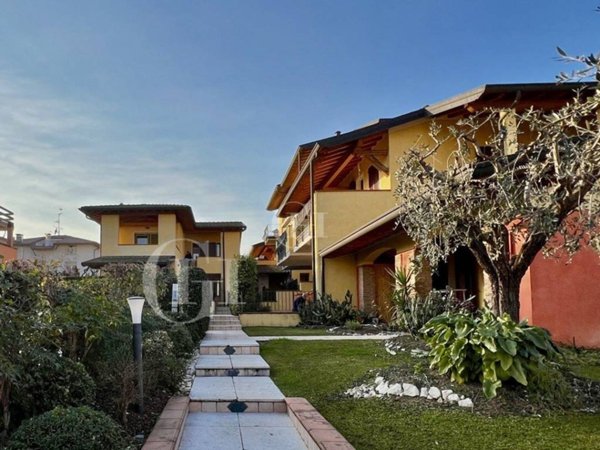 appartamento in vendita a Sirmione